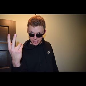 Meet your Posher, Mike